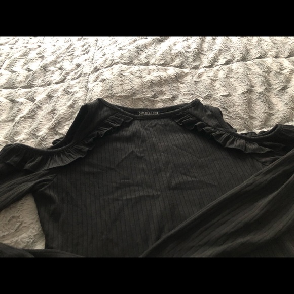 Open should dress - Picture 3 of 4